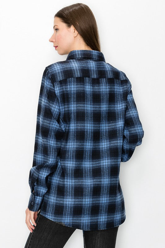 Soft cotton-polyester blend for durability and breathability.