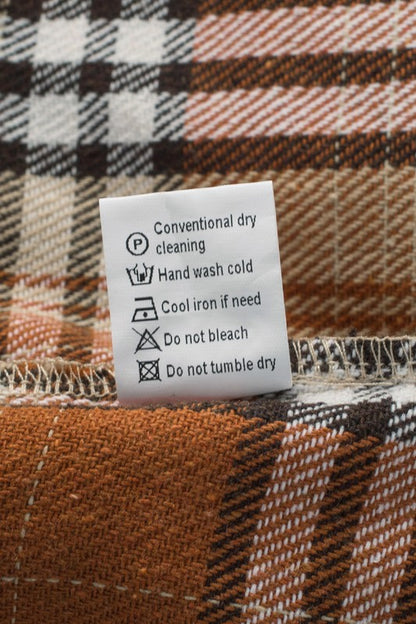 100 % polyester build for durability and easy care. 