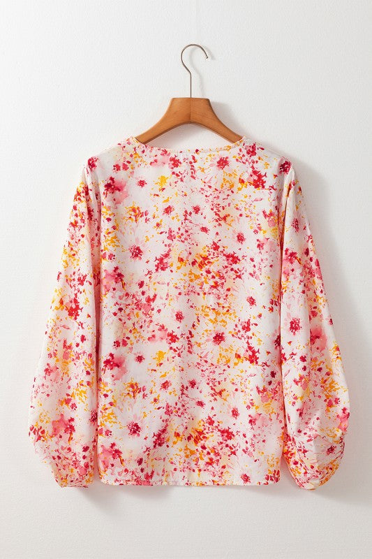 Delicate ditsy floral print for a sweet, feminine vibe. 