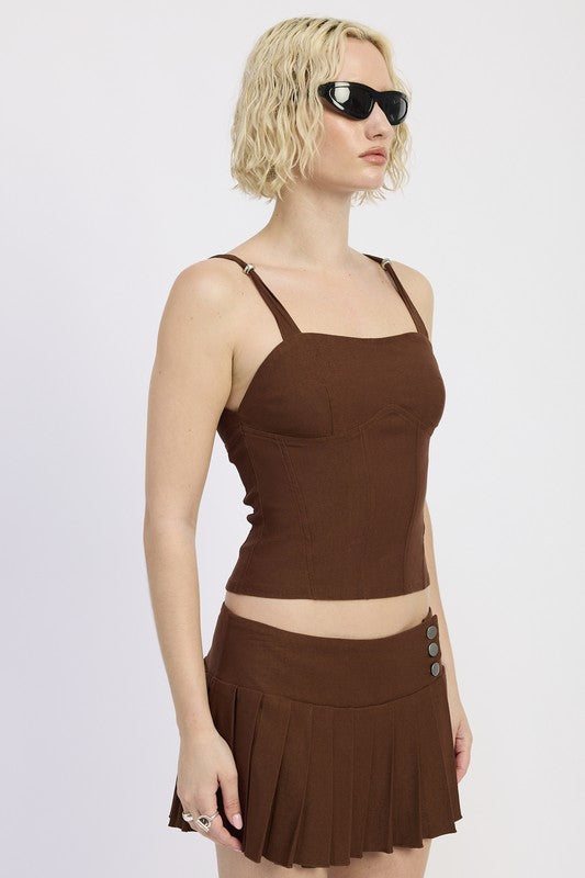 Minimalist design — let statement bottoms be the focus.