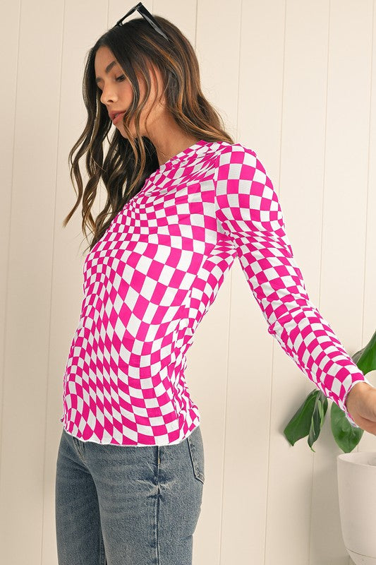 Regular sleeves make it easy to style.