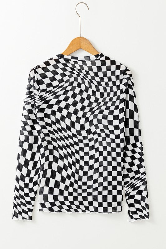 Breathable material suitable for any season.