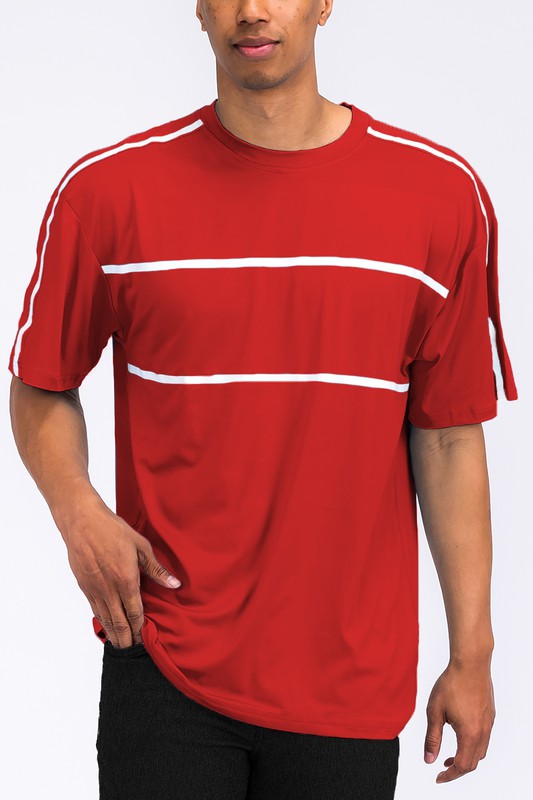 This round-neck tape stripe T-shirt combines a clean, classic silhouette with subtle tonal tape detailing along the neckline for a stylish, elevated everyday look.