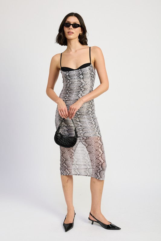 Ruched bodycon midi dress in stretch fabric, fitted silhouette with gathered detailing—ideal for evening wear or nights out