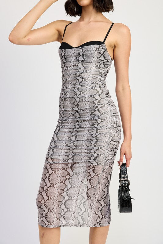 Ruched bodycon midi dress in stretch fabric, fitted silhouette with gathered detailing—ideal for evening wear or nights out