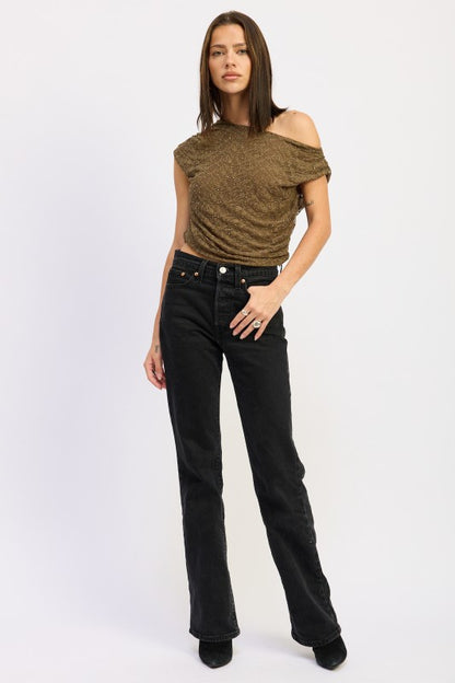 Rhinestones catch the light for a dazzling finish.