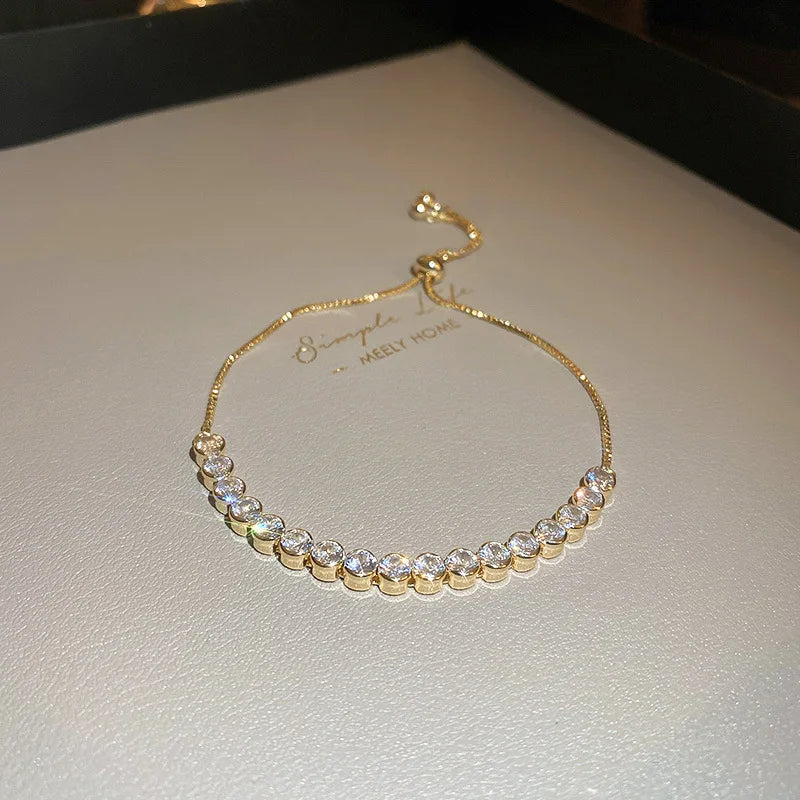 Luxury Sparkling Rhinestone Bracelet Ladies Girls Geometric Delicate Adjustable Bracelet Vintage Style Jewelry Accessories Gifts