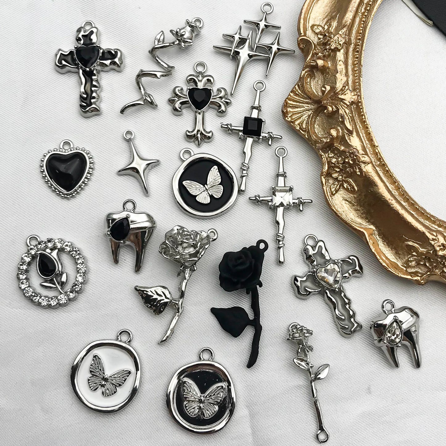 5Pcs Metal Alloy Charms Black Series Sweet and Cool Style Butterfly Cross Flower Shape Pendants Decorations For Jewelry Making