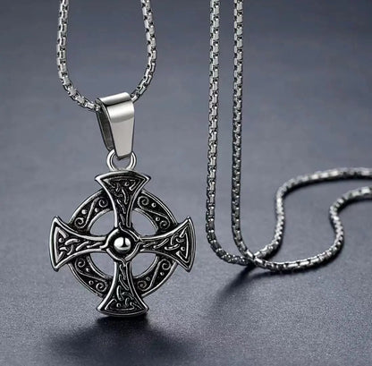 New Metal Black Cross Pendant Necklace Men and Women Fashion Gothic Punk Trend Hip Hop Accessories Jewelry Gift Wholesale