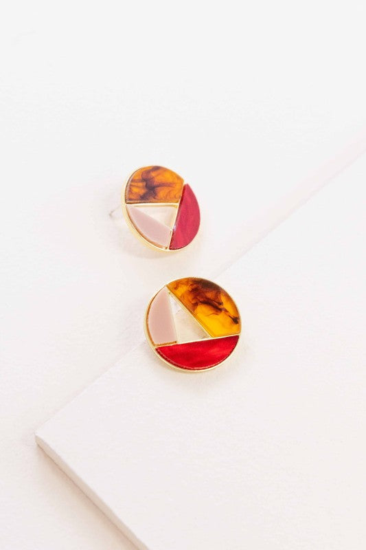 Art meets attitude. The Stained Desire Circle Earrings are a celebration of color, shape, and emotion. Featuring bold circular silhouettes with stained-glass-inspired patterns, these earrings are designed to turn heads and spark conversation—perfect for gallery strolls, rooftop dinners, or everyday self-expression.