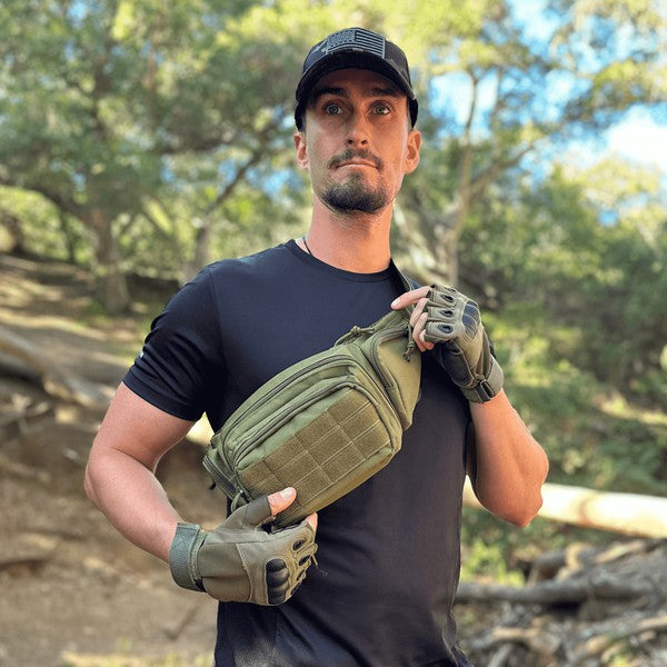 Built for battle and designed for dexterity, these Tactical Military Fingerless Airsoft Gloves are your go-to gear for airsoft, paintball, tactical training, and outdoor missions. With reinforced knuckles and breathable materials, they deliver the perfect balance of protection, flexibility, and grip—without sacrificing speed.
