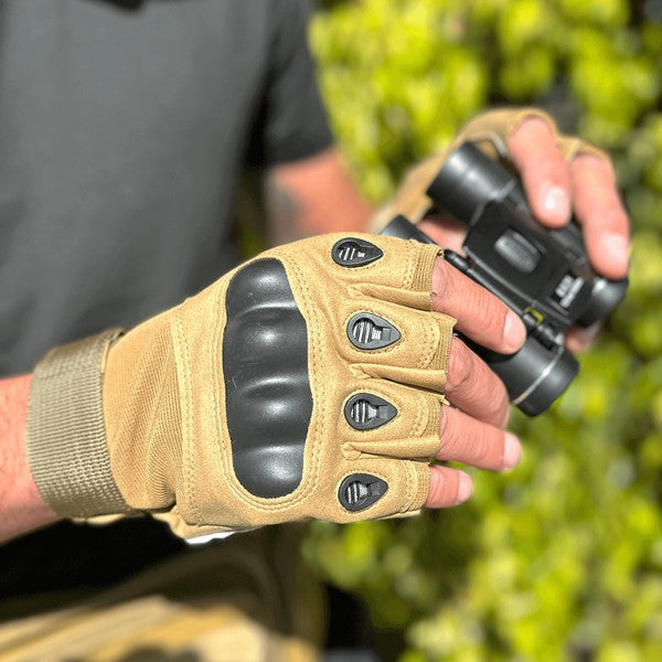 Built for battle and designed for dexterity, these Tactical Military Fingerless Airsoft Gloves are your go-to gear for airsoft, paintball, tactical training, and outdoor missions. With reinforced knuckles and breathable materials, they deliver the perfect balance of protection, flexibility, and grip—without sacrificing speed.