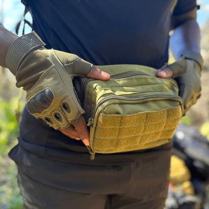 Built for battle and designed for dexterity, these Tactical Military Fingerless Airsoft Gloves are your go-to gear for airsoft, paintball, tactical training, and outdoor missions. With reinforced knuckles and breathable materials, they deliver the perfect balance of protection, flexibility, and grip—without sacrificing speed.