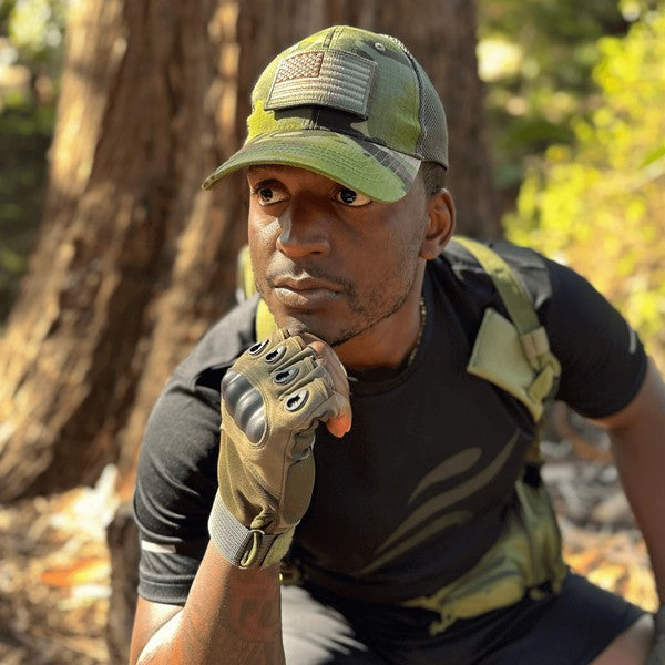 Built for battle and designed for dexterity, these Tactical Military Fingerless Airsoft Gloves are your go-to gear for airsoft, paintball, tactical training, and outdoor missions. With reinforced knuckles and breathable materials, they deliver the perfect balance of protection, flexibility, and grip—without sacrificing speed.