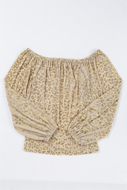 Suitable for both casual outings and more dressed-up events.