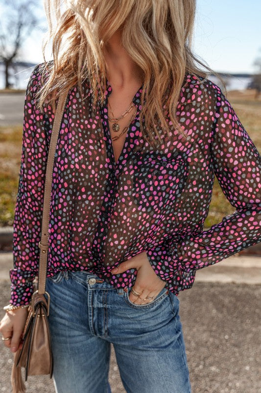 Chest pocket detail adds function and extra style to the shirt. 