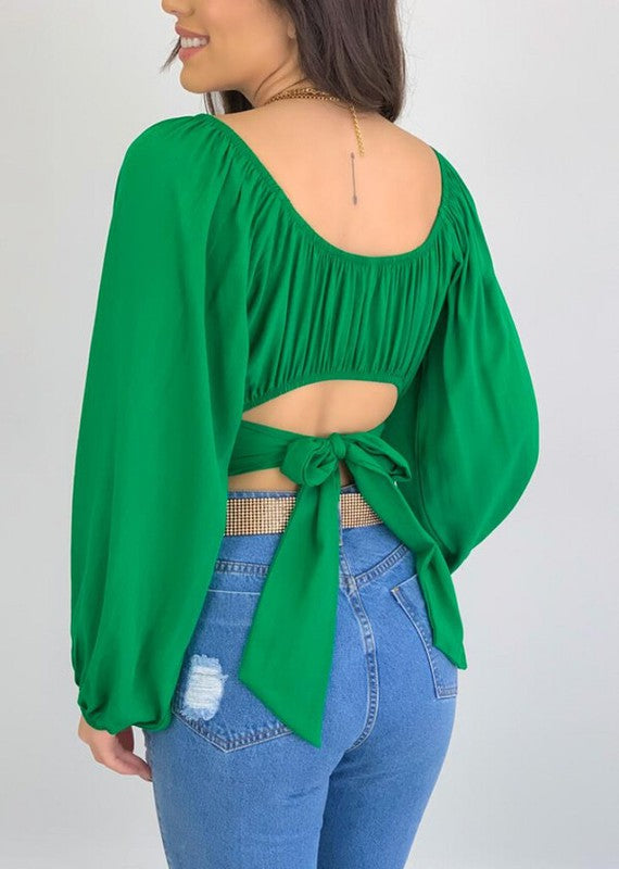 Does well with relaxed bottoms or fitted ones for contrast.