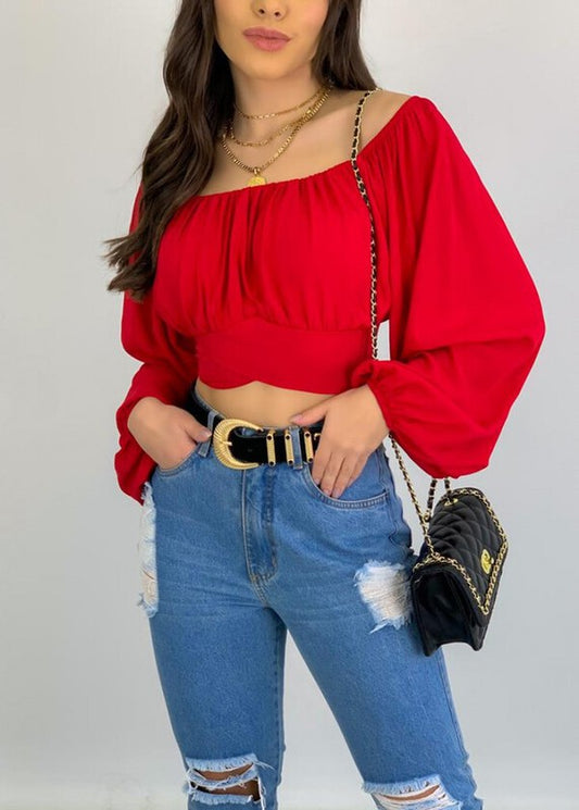 Classic long sleeve design ideal for everyday style. 