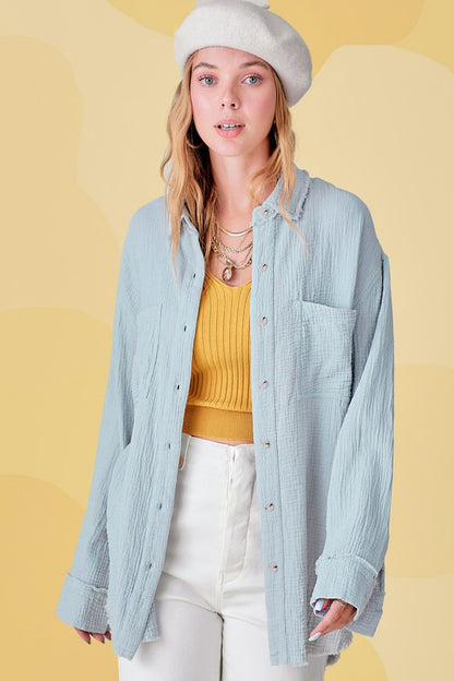 The oversized, boxy fit means comfort without looking sloppy. 