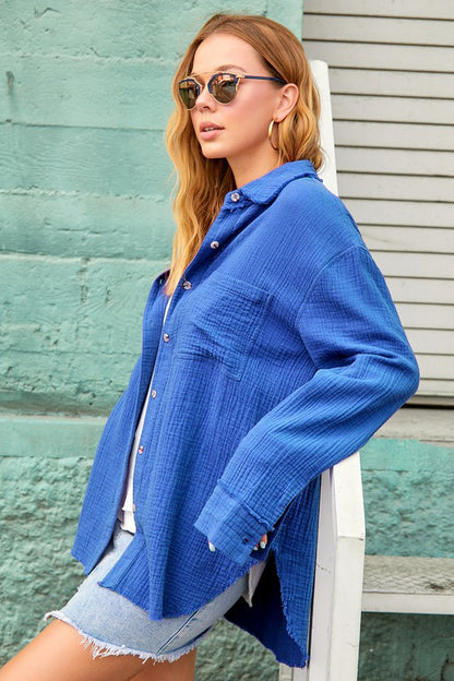 Comfortable under jackets or cardigans since it’s not lined or bulky. 